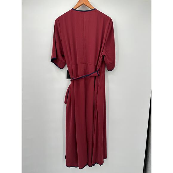 ELOQUII NWT Marroon with Navy Trim Short Sleeve Wrap Dress // 18 - Picture 9 of 10